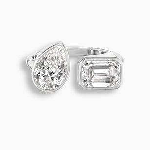 Emerald and Pear Diamond Toi et Moi Bezel Pinky Ring