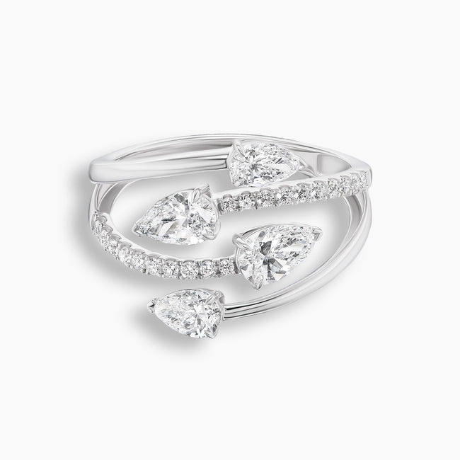 Anillo de garra de diamante 