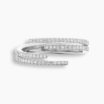 Anillo de garra de diamante 