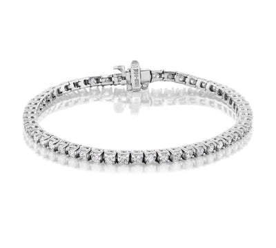 Pulsera clásica con línea de tenis de diamantes